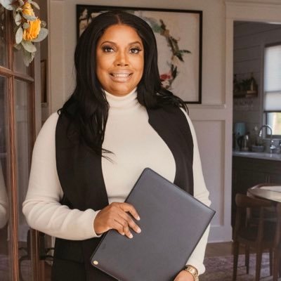 Wife•Boy Mom•Dog Mom•Lover of all things real estate. Contact me for all your real estate needs!