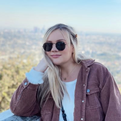 courtneynvr's profile picture. the inner workings of my mind