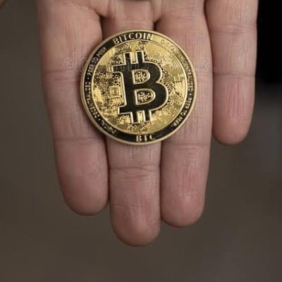 KendraS55435619's profile picture. Entering trades is like a real battle – if you want to win it, you need to be ready and prepare for it. Markets are unpredictable, and you can’t predict