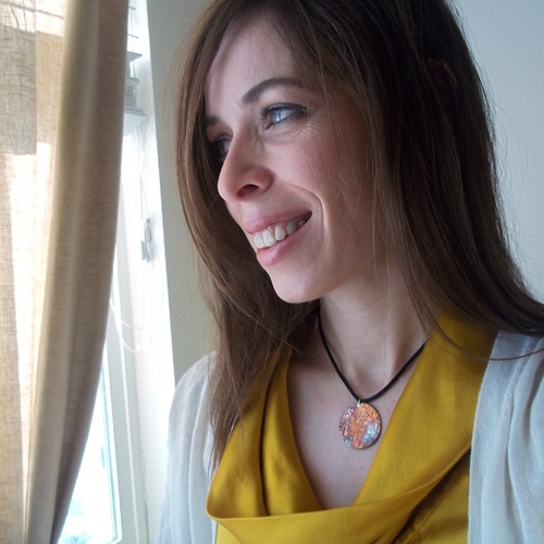 Mom to 3 boys - Silversmith and maker of things.   
        simple. slightly classic. always novel. jewelry.