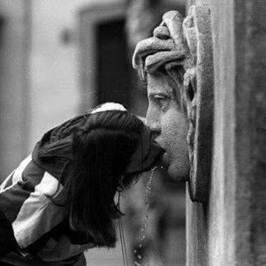 Lotb90's profile picture. لا يُطربني مديحٌ ولا تُجزعني مذمَّة.