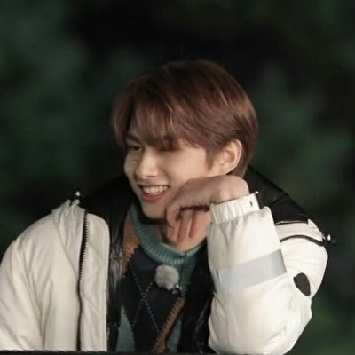 fullmoonjun's profile picture. (Actually not of sane mind) Oh, 1+1?