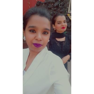 BekahDsouza's profile picture. Banker by profession..