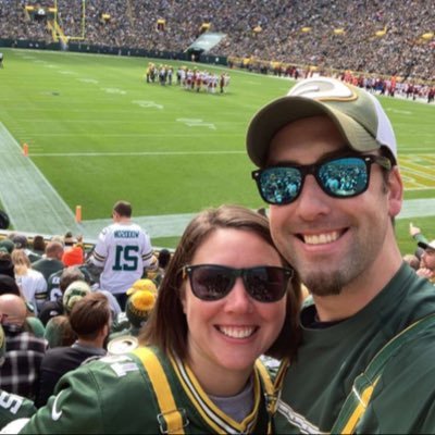 Husband. Father. Full time sports fan. Aspiring sports handicapper. Michigan football & basketball. Packers. Brewers. 6 handicap on the golf course.