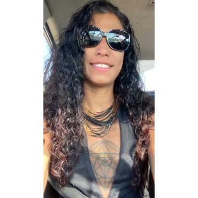 @Ivonne_Navas7