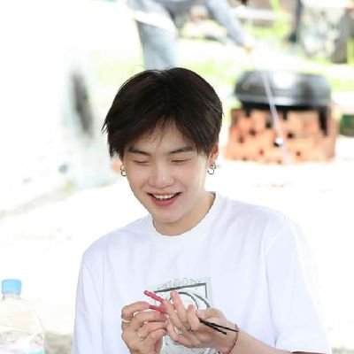 daisydoff's profile picture. daisydoff | วอนนาบีไรเตอร์ทั่นหนึ่ง | ถนัดเปิด ไม่ถนัดปิด | กำลังเขียนเรื่องแรกได้1ตอนถ้วน |