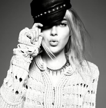 MenacingSmile's profile picture. Don't judge a book by it's cover. My sadistic ways are well hiden under a smile of an angel.