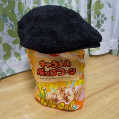 活字中毒。硬軟上下左右、色んなモノ読みます。映画・ドラマはエンタメ中心に追っかけ。人生は大喜利、笑わせた者勝ち。ポスト(呟き)はマウント取らずにバンプ取るタイプ。写真撮る時は「真田広之〜、岡田准一〜!」でシャッター。基本的に楽しく、時々シリアス。優しい方・怖くない方・商売じゃない方フォロバ100%。