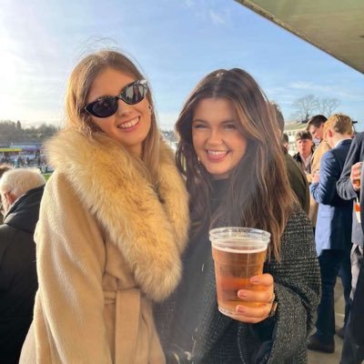 CatAliWood's profile picture. gotcha