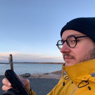 «Alman» with heart and soul ≈ loves complaining | Interested in politics, mountains, archaeology, white socks, and other weird cool stuff