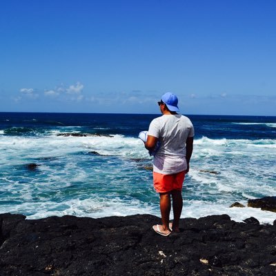 @Twitch Affiliate Streamer 🇮🇨✌🏾 | Email: booking4r@gmail.com