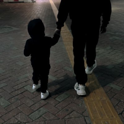 NMAK92's profile picture. ( وَتَحْسَبُ أنَّكَ جُرْمٌ صَغِيرٌ ،، وفيك إنطَوَى العالم الأكبر)