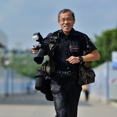 I always wanted to be a photographer, to celebrate the extraordinary beauty of people in China… Beauty is everywhere, you just need to learn how to find it!