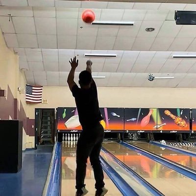 UwontBLVit's profile picture. longed the top, shorted the bottom.