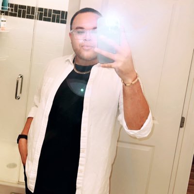 bussy_bumper's profile picture. I'm a motherfuckin' train wreck...