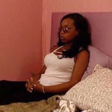 callmezuh's profile picture. Pro MUA / AV Geek