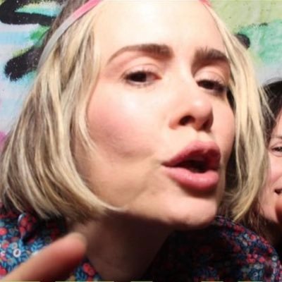 profile to post all the incredible edits/fancam of sarah paulson ~ dt, dm or tag