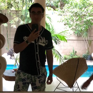 robertodelaros6's profile picture. professional thinker.