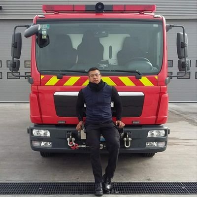 JosuFlo51109217's profile picture. firefighter