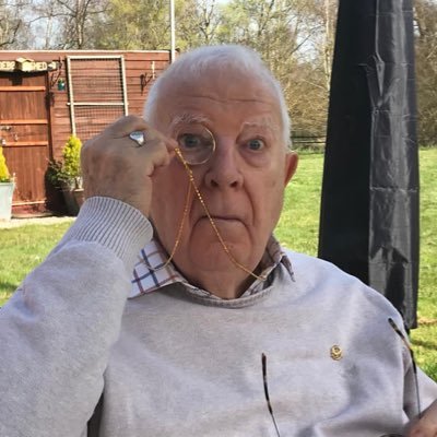 Working Class English. Born Oldham. Lancashire. I support @KeyserSosse. I want ONE LAW FOR ALL. Qui tacet consentit – “he who remains silent gives consent”