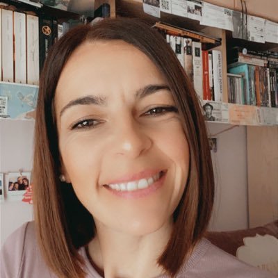 VanessaMariaPR's profile picture. Luchadora,cinéfila empedernida,partidaria de que la esperanza es lo último que se pierde,gaditana afincada en Barcelona.