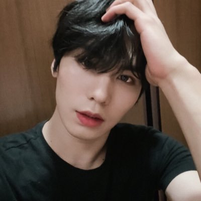 strawberryraki's profile picture. 