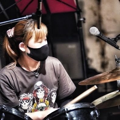 37歳からドラムを始めた主婦ドラマーです🥁メタルやロック好きです🥰🎵