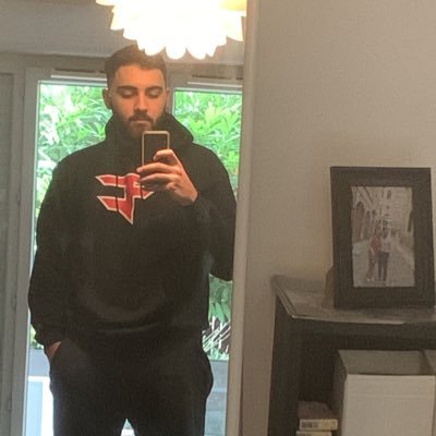 inamlessem's profile picture. “I saw 3 rims” - LeBron 3:16