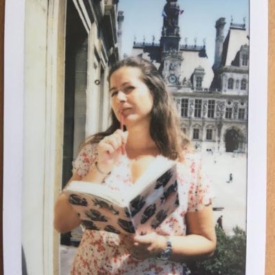 Journaliste reconvertie, ancienne conseillère de @dversini maire adjointe de Paris, actuelle responsable de la Mission Droits de l'Enfant de la Ville de Paris