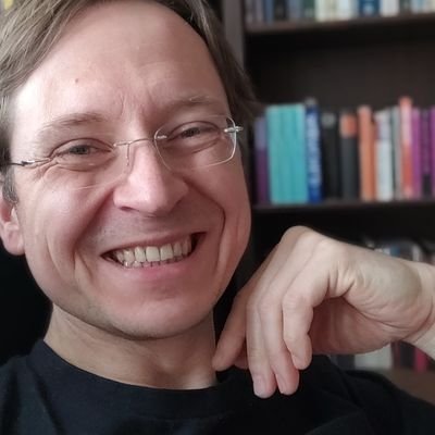 Ich schreibe. Fantasy, Kindergeschichten, Wissenschaftliches.