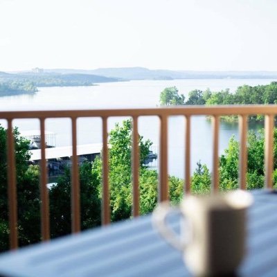 Two beautiful condos with an outstanding view of the incredible Table Rock Lake available for rent. https://t.co/M8miJo42Nq or https://t.co/QZ66uk4g57