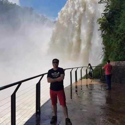 Tener una familia es lo más lindo que una persona puede tener
GRACIAS DIOS