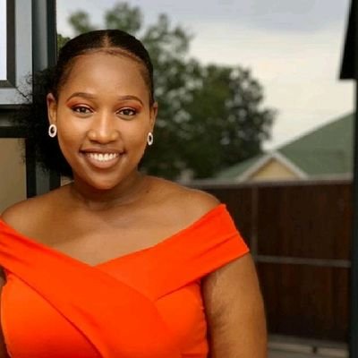 zamva_mchunu's profile picture. iQhawekazi👑