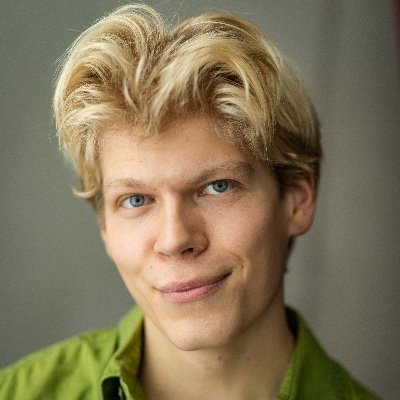 saulsolsal's profile picture. (He/Him) Actor. @Cambridge_Uni grad, @RADA_London trained