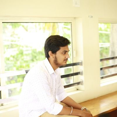 Thalapathi fan 🔥🔥
Steph Curry lover 😍
Cricketer 😎