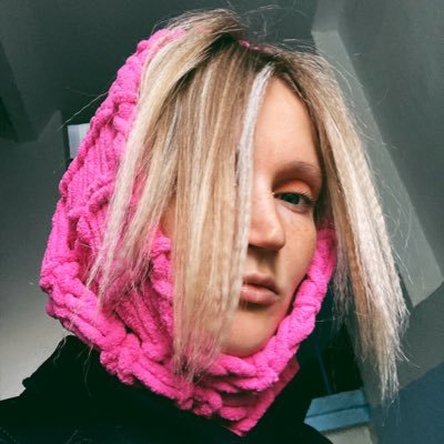 dubinkaitem's profile picture. Still life artist, photographer working within creative and fashion industries.