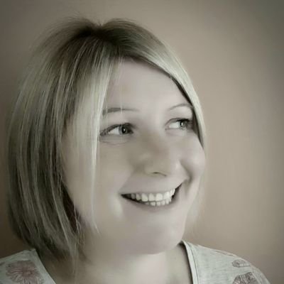 AnnePapot's profile picture. Responsable Valorisation des Activités Sociales et Manifestations sociales 
@AG2RLAMONDIALE #engagementsocial #communication #bienvieillir #prévention