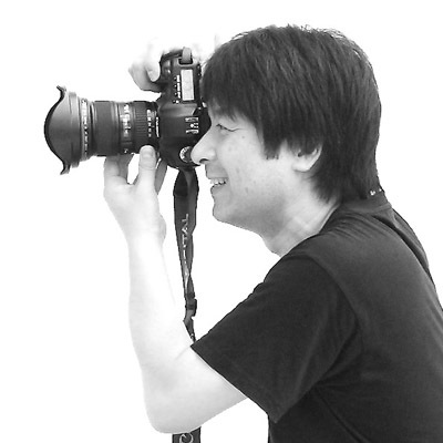 Photographer, Tour Driver, Roster/Barista, Was in Sydney Australia 1990 to 2000. Osaka Univ of Arts.
