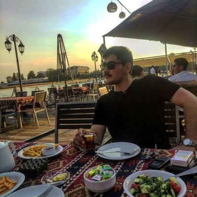 Teacher
One candle doesn't lose anything by burning another candle-Movlana
🇦🇿How happy is the one who says I am a Turk🇹🇷