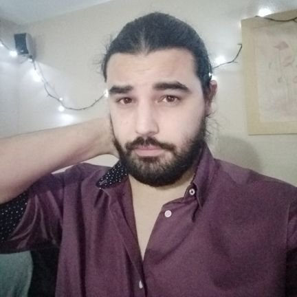 Intento de ser humano. Hago el monguer por aqui: https://t.co/DIJv3Bm6sH
⭐ Sponsor @HolyHosting⭐