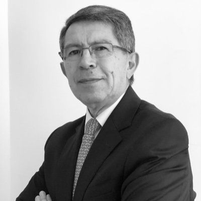 ASESOR EN ENERGÍA, J+ CONSULTORIA Ex-Director de Energía Eléctrica Ministerio de Minas y Energía Dirección de Empresas del sector energético en Latinoamérica