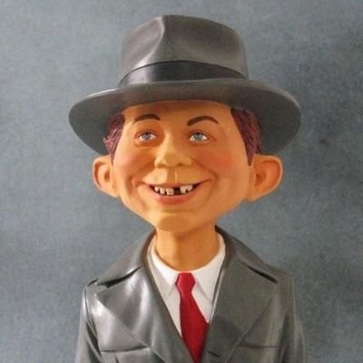 NarcisoTuitero's profile picture. PsicoLoco opinando de política. Dieta básica del 2002: Arroz Aruba y menudos de pollo. Es probable que con este gobierno de porquería, vuelva a ser tendencia.