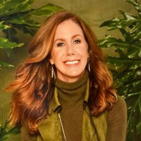 Jennifer Walsh (@behindthebrand) Twitter profile photo