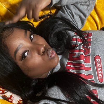 emelyy____'s profile picture. Navy Vet 📷:kingemelyy