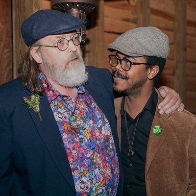 kaborso's profile picture. Akil. He/him. Hottie ineffectual. Frasierology. Bear/dad studies. Gay history. Horror & queer cinema. 📰 @seneschalofdust 🌑 @kaborsino