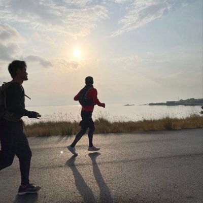 aviator2923's profile picture. 2001.4.12 産まれ　宮崎県出身　国家公務員
学生時代は高校サッカー選手権優勝を目指し部活に明けくれ、高校卒業後、航空自衛官として約3年間勤務。
その後海上自衛隊の航空学生としてパイロットになるために日々体力の向上と知識の向上に努めている人のアカウントです。