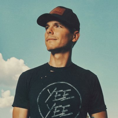 For everyone stayin' up late, gettin' up early and lovin' country music, Granger's with ya! Stay up all night with @GrangerSmith, Midnight till the sun comes up