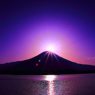 akirei05's profile picture. 大阪から沖縄に移住して10数年……低収入高コストに耐えてみたが、基地反対ばかりで子供の貧困対策も何もしない県政に疲れ果て(笑)2017年に東京へ。やっと人間らしい暮らしが出来ました✨