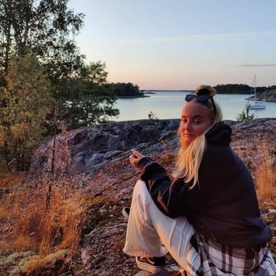 Swedish speaking finn living in Helsinki. Intersectional feminist ♀️. Social policy 🎓.