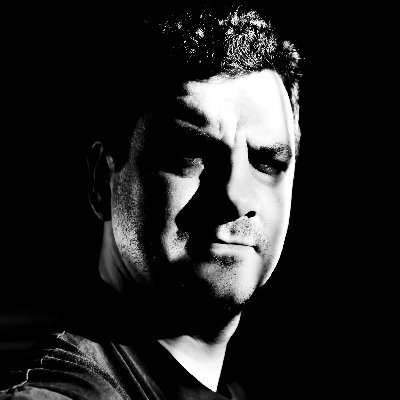 Writer, Magician, Maker
Award-Winning Producer & Editor
RT≠endorsement
Everything I Tweet is a joke, except when it isn't.